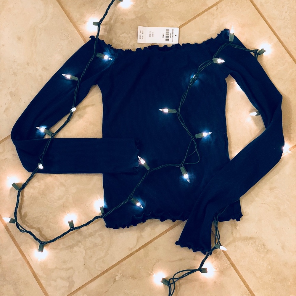 Ribbed Off the Shoulder Lettuce-Edge Top